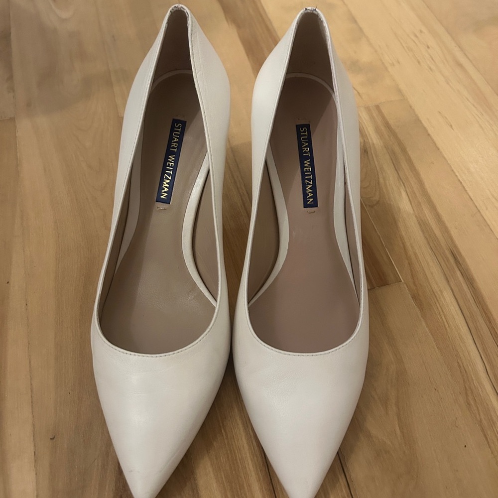 Stuart Weitzman Ivory Pointed-Toe Pumps